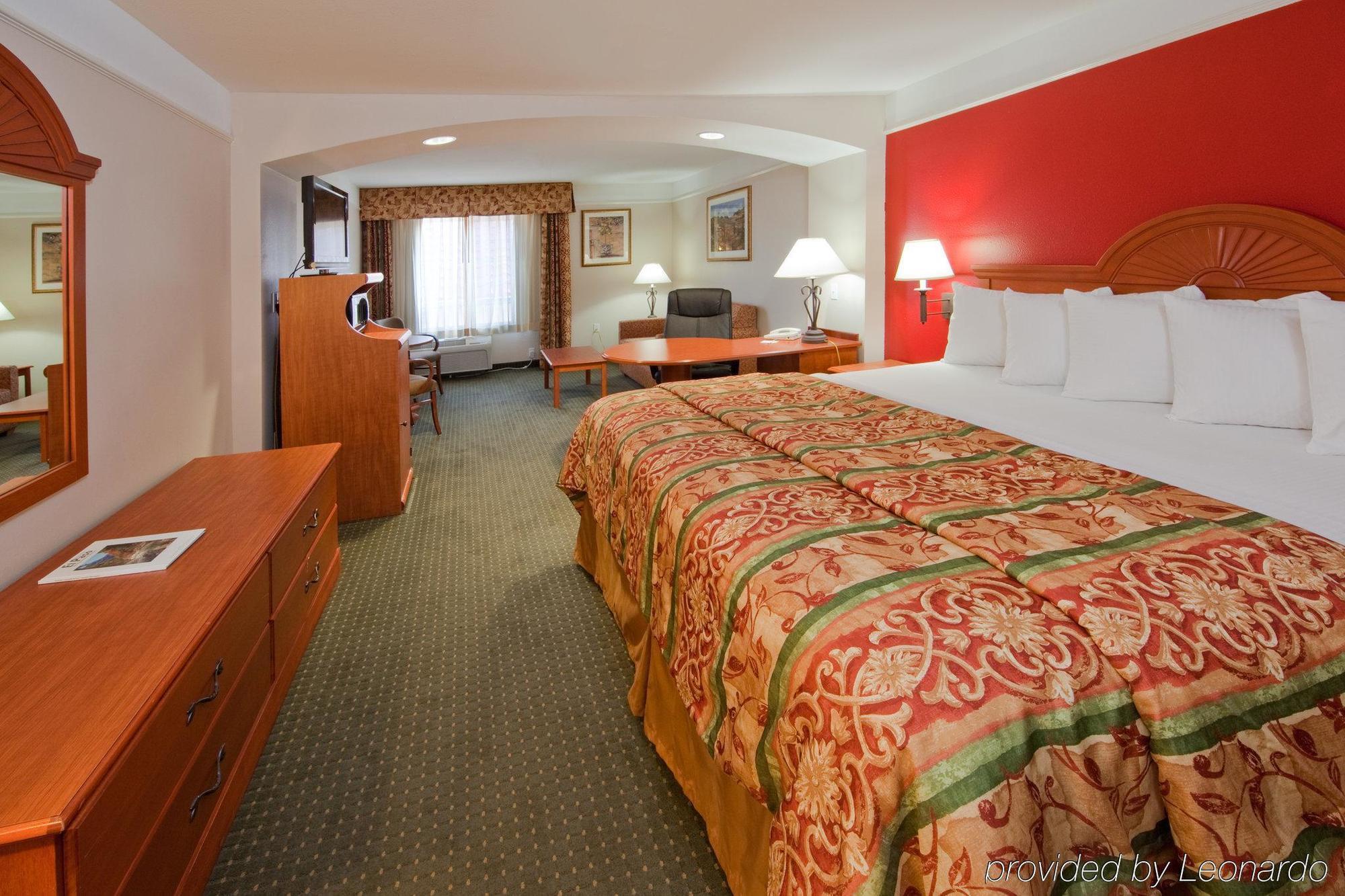 La Quinta By Wyndham Ruidoso Downs Hotel Стая снимка